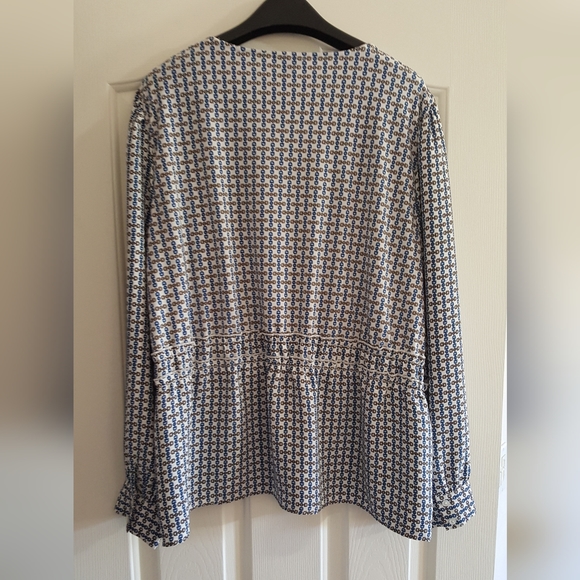 Ann Taylor peplum blouse- chain print taupe and slate blue size xl. - Picture 2 of 13